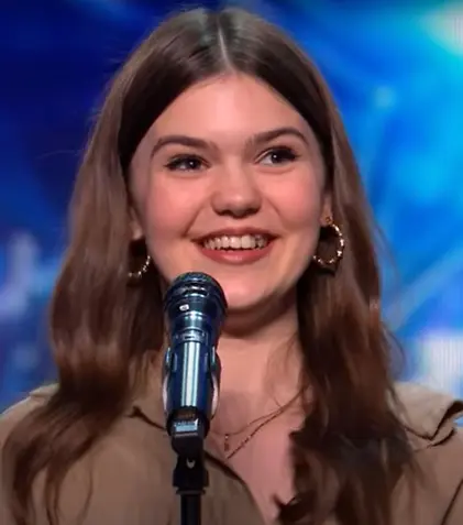 Maya Giotea, adolescenta din Timișoara care a cucerit „Britain’s Got Talent”. Reacția fulgerătoare a juriului după ce a cântat piesa „Listen”. VIDEO
