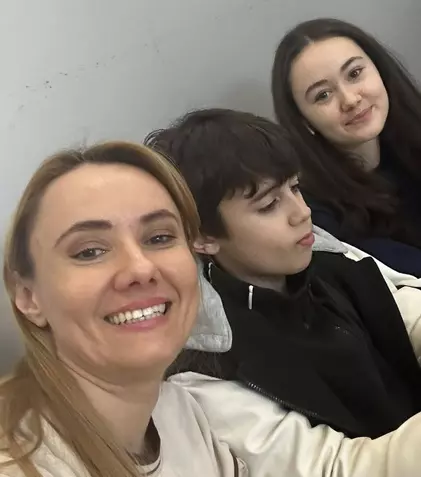 Oana Ioniță luptă în instanță pentru a-și vedea copilul mai des. Ce acuzații îi aduce fostului soț. „Se schimbă lucrurile după divorț”