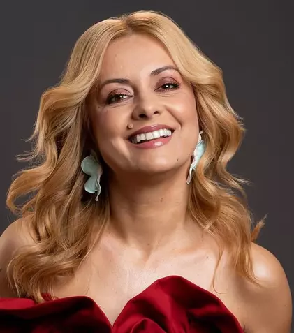 Simona Gherghe, între televiziune, vacanțe și viața de familie. „Ana şi Vlad sunt priorităţile mele”. EXCLUSIV