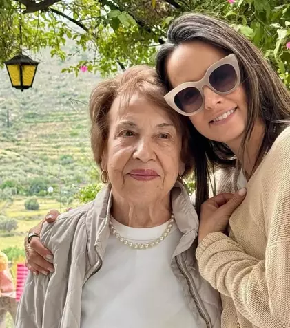 Andreea Raicu, vacanță de suflet în Grecia alături de mama ei. Imagini superbe din Atena: „E ritualul nostru, un timp doar pentru noi”