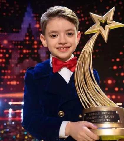 Rareș Prisacariu, imagini de la Festivalul de la Cannes 2025. Cum arată acum copilul care a câștigat Românii au talent