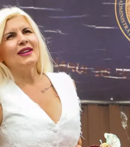 Elena Udrea, prima vacanță după eliberare: locul neașteptat în care a ales să meargă cu fiica sa. Nu e nici pe departe luxul de altădată