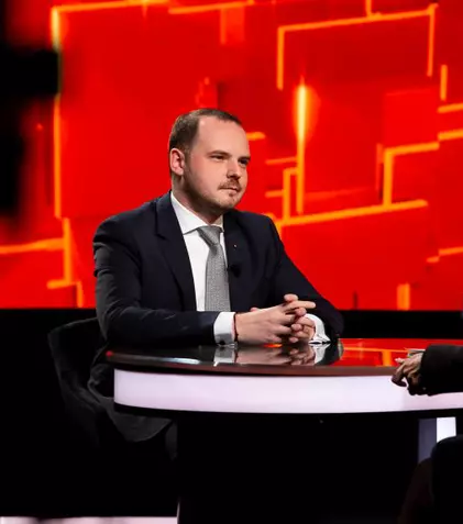 Ministrul Sănătății, Alexandru Rogobete, la „40 de întrebări cu Denise Rifai”. „Ce ne mai promiteți cu demisia pe masă?”