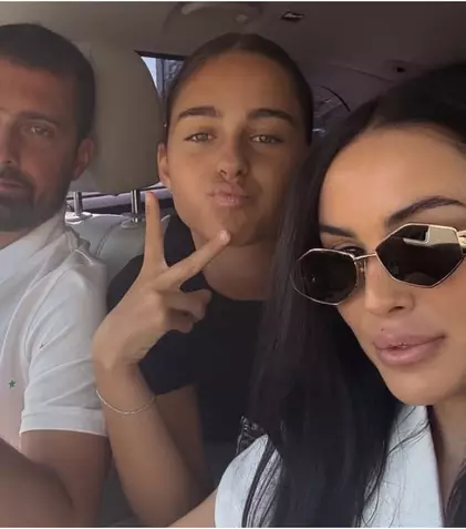 Cum s-au cunoscut Gabi Tamaș, câștigătorul Asia Express și Survivor, și soția lui Ioana. Sunt căsătoriți de 14 ani și au împreună o fiică superbă