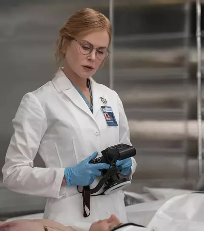 Noutăți Amazon Prime Video martie 2026: Premierele „Scarpetta”, „Young Sherlock” și „Pretty Lethal”