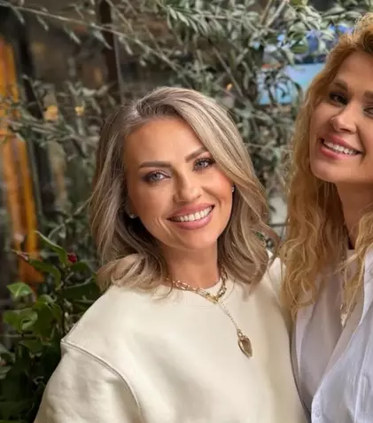 Cine este Oana Tomoiagă, partenera Mirelei Vaida la Asia Express 2026: S-a căsătorit la 22 de ani, dar a divorțat după 3 ani. Ce legătura are cu regretata Mărioara Murărescu