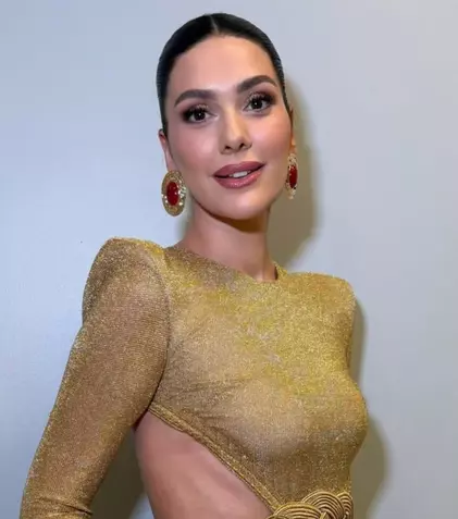 Cum arăta Bergüzar Korel în urmă cu 20 de ani, când juca în „1001 de nopți”. Schimbarea radicală a soției lui Halit Ergenç