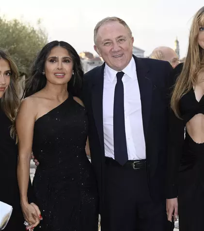 Fiica vitregă a Salmei Hayek a eclipsat totul la Veneția: Cum arată Mathilde, tânăra de 25 de ani care a atras toate privirile