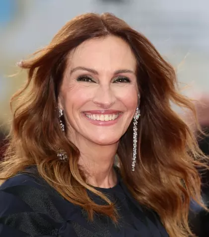 Julia Roberts, apariție rară alături de fiul ei, Henry. Tânărul a împlinit 19 ani și este mai înalt decât mama lui