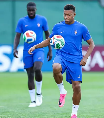 Meciurile de azi de la Campionatul Mondial 2026, 30 iunie. Programul transmisiunilor TV: Franța lui Mbappé intră în scenă