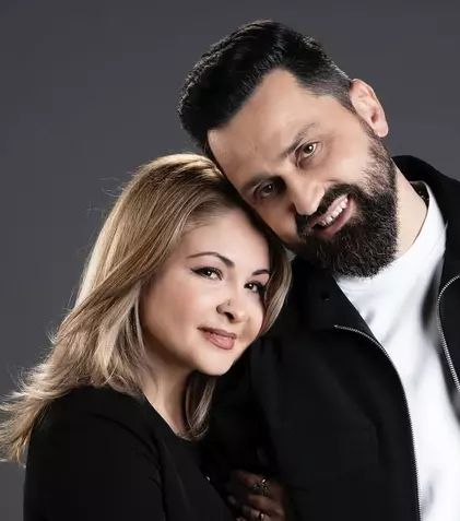 Chef Orlando Zaharia și soția lui, Mădălina, au împlinit 22 de ani de căsnicie. Cum arătau în ziua nunții și povestea lor de iubire
