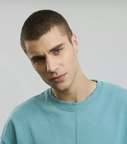 Cine este Alexandru Burcă, actorul din „TRAFIC”. Primul film, primul rol principal și imaginile de pe platourile PRO TV