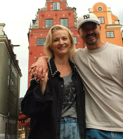 Mihai și Elwira Petre au fugit de caniculă în Suedia. Cum i-a surprins ploaia în Stockholm: „A făcut ziua și mai memorabilă”