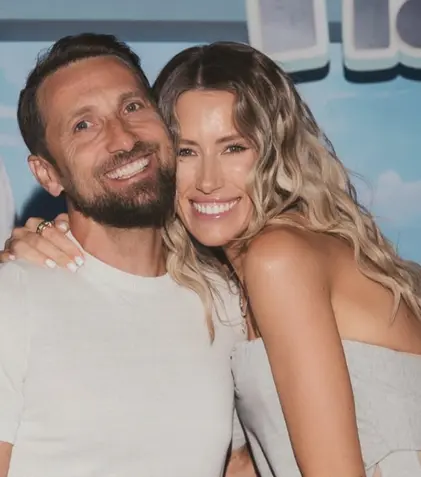 Gabriela Prisăcariu, după ce Dani Oțil a plecat la filmările „Power Couple”: „Îmi este greu fără Dani”