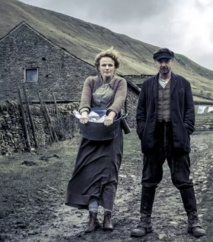 Află totul despre serialul britanic "The Village"!