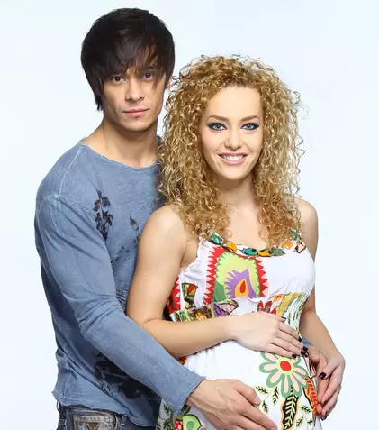 Alexia şi Dima devin părinţi într-o căsnicie eşuată în telenovela "O nouă viaţă"