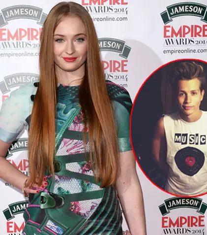 Sophie Turner („Urzeala tronurilor”) se iubeşte cu un chitarist