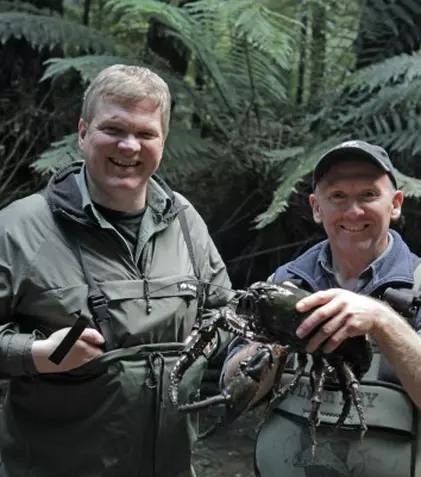 BBC Earth: „Întâlnirile periculoase ale lui Ray Mears”