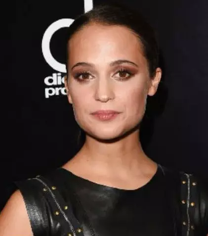 Alicia Vikander ar putea fi noua „Fată cu un dragon tatuat”