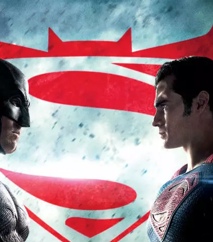 „Batman vs Superman: Zorii dreptăţii” are şi versiune dublată