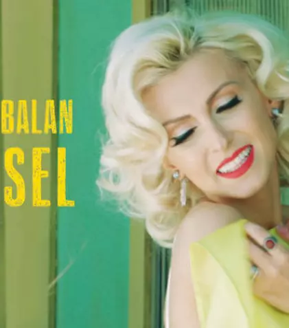 Andreea Bălan a lansat videoclipul „Carusel”