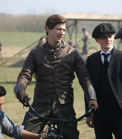 Interviu cu Michiel Huisman: „Credeam că Harley-Davidson e un singur tip”