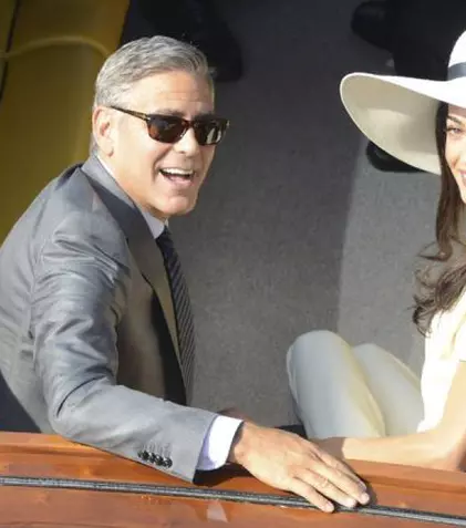 Amal și George Clooney vor fi părinți de gemeni