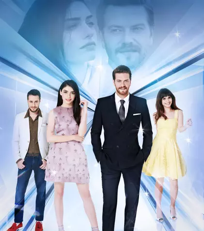 Serialul turcesc “Elita societății” („High Society aka Yüksek Sosyete”) are premiera la Happy Channel. Când începe “Feriha”