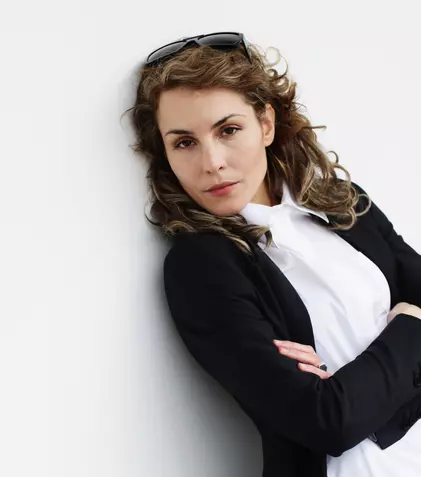 TRAILER. Noomi Rapace interpretează șapte roluri în „Seven Sisters”, lungmetraj filmat integral în România