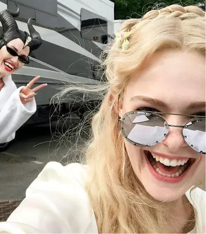 Angelina Jolie revine pe marile ecrane în „Maleficent II”. Filmările pentru noua producție au început