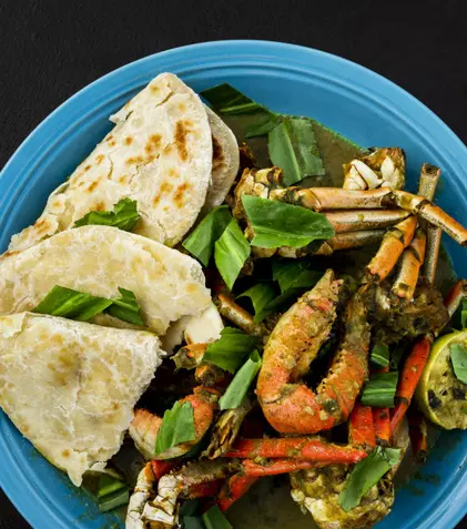 Două serii noi la TV Paprika, în iulie: „Aventurile lui James Martin în Marea Britanie” și „Preparate din Caraibe”