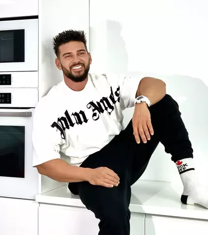 Dorian Popa și-a găsit nașul. Cine este vedeta din România care i-a pus capac celebrului vlogger