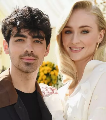 Sophie Turner și Joe Jonas se pregătesc să devină părinți. Cei doi s-au mutat în casă nouă