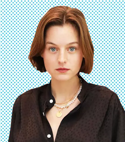 Emma Corrin, interpreta prințesei Diana în „The Crown”, are un nou proiect cinematografic