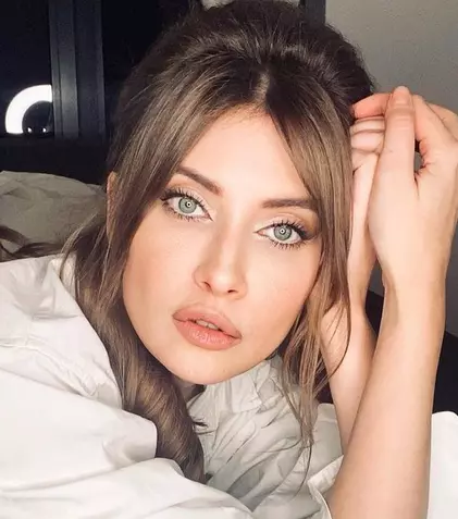 Iulia Albu s-a chinuit multă vreme cu o problemă de sănătate care și-a găsit rezolvare tocmai în Turcia: „Mă speriam de mine însămi”