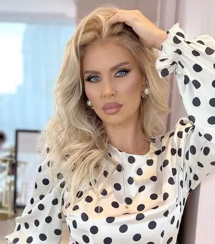 Cum arată Andreea Bănică complet nemachiată. „Am pistrui și pete”. Reacția fanilor