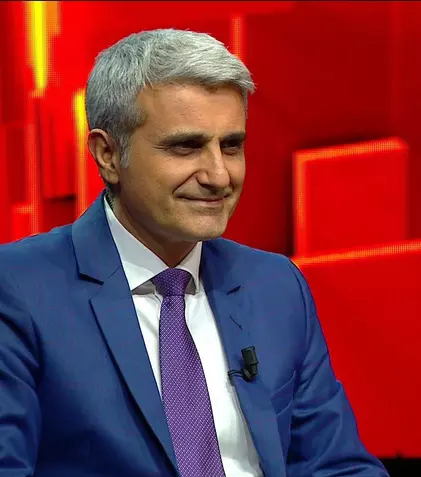 Robert Turcescu, invitat la „40 de întrebări cu Denise Rifai”.  „Care a fost cel mai penibil moment trăit în direct?”