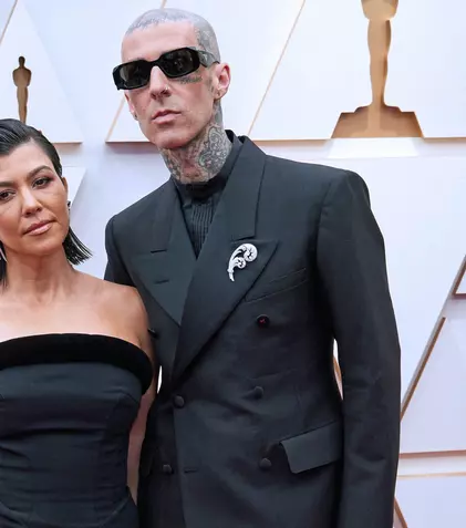 Travis Barker, soțul lui Kourtney Kardashian, dus de urgență la spital. Ce mesaj a transmis fiica lui