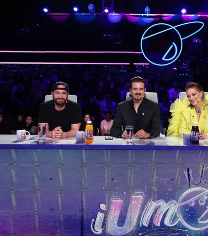 Cine sunt cei 13 finaliști iUmor 2022. Cât este marele premiu pus la bătaie de Antena 1