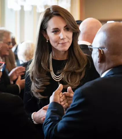 Perfectă în postura de Prințesă de Wales! Kate Middleton a întâmpinat demnitarii invitați la Palatul Buckingham