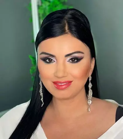 Adriana Bahmuțeanu, plângere penală împotriva lui Honorius Prigoană. Vedeta îl acuză că ar fi falsificat semnătura tatălui său pe un contract de împrumut de 800.000 de euro
