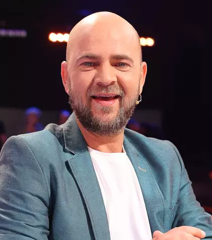 „Batem palma?”, noua emisiune a lui Cosmin Seleși, începe astăzi. Cine sunt concurenții din prima ediție