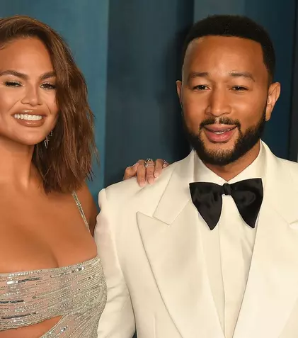 Chrissy Teigen și John Legend, din nou părinți! Cei doi au făcut publică prima fotografie a bebelușului lor