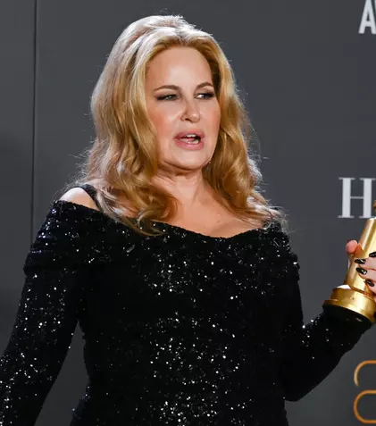 Jennifer Coolidge, despre regretele din carieră. Sacrificiile pe care le-a făcut de dragul bărbaților. „M-am sabotat singură”
