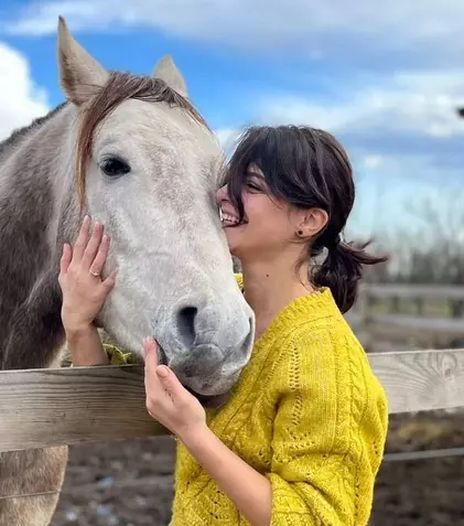 Mădălina Craiu, pasionată de echitație. „Visul ar fi să intru în lotul de anduranță”. EXCLUSIV
