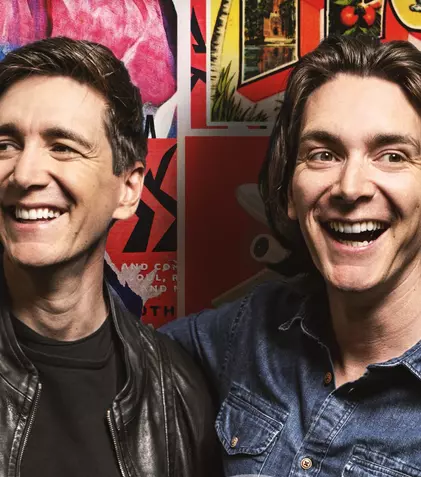 Prieteni fantastici, sezonul 2, la HBO Max. Tot ce trebuie să știi despre serialul cu James și Oliver Phelps, gemenii Weasley din Harry Potter