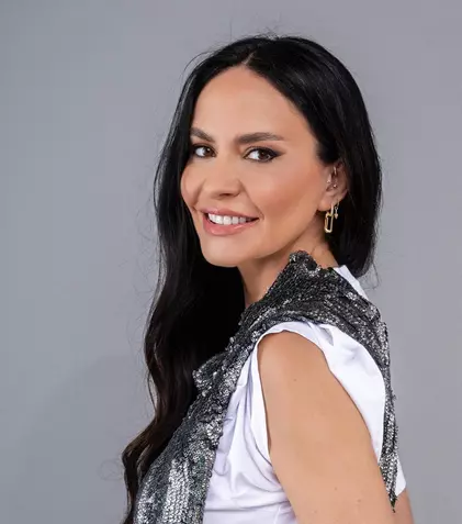 Adelina Chivu, o mamă modernă. Cum se înțelege cu fiicele adolescente: „E normal să aibă secretele lor”