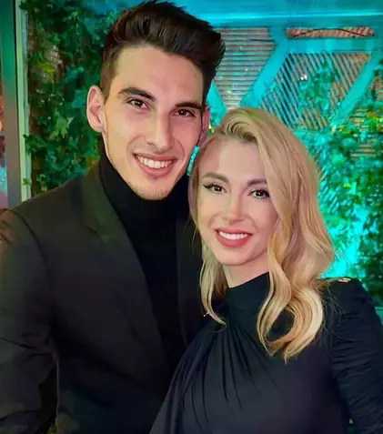 Victor Cornea, gest romantic pentru Andreea Bălan. Ce surpriză i-a făcut vedetei, în aeroport: „Îți mulțumesc pentru iubirea sinceră”
