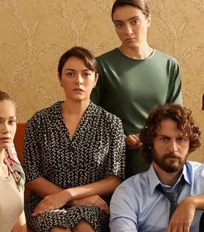 Serialul turcesc „Nevinovații” începe la TDC. Cine sunt protagoniștii