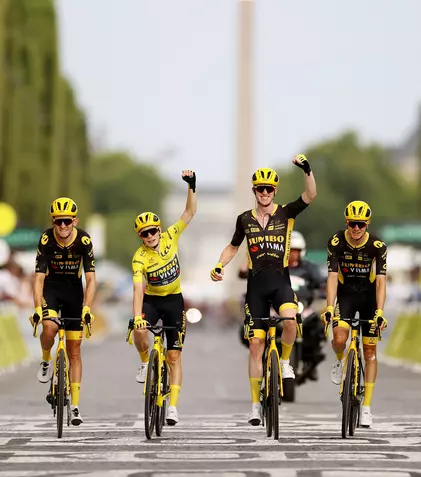 Cine transmite la TV Turul Franței 2024. Startul se dă la Florența, iar etapa finală istorică nu va avea loc la Paris